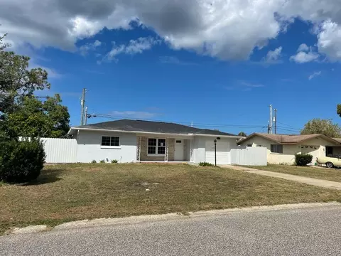 10341 Azalea Dr, Port Richey, FL 34668