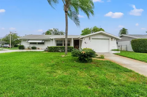 7015 Flaggler Dr, Port Richey, FL 34668
