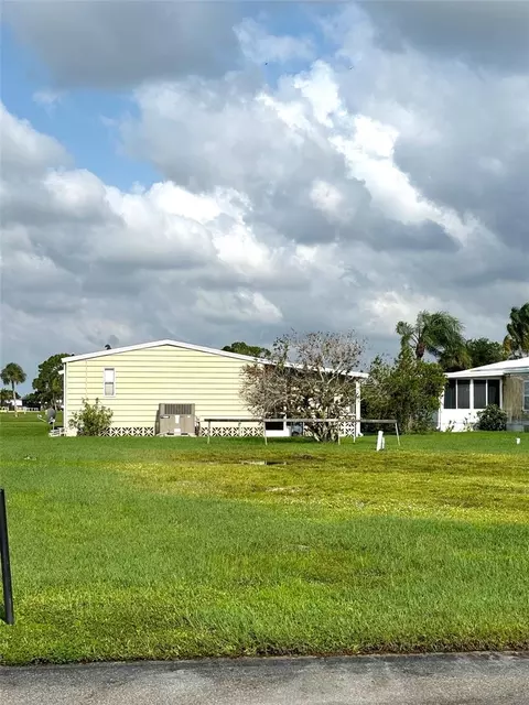 514 Madonna, North Port, FL 34287