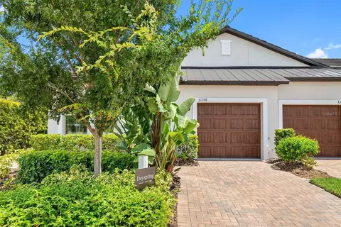31726 Cannon Rush Dr, San Antonio, FL 33576