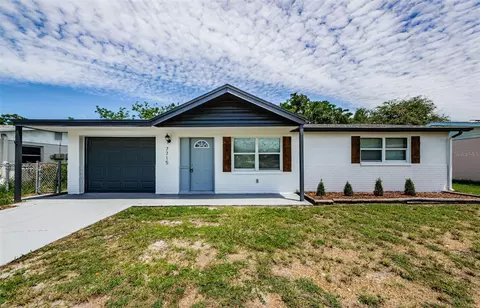 7715 Rottingham Rd, Port Richey, FL 34668