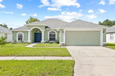 2518 Wheeler Groves Dr, Seffner, FL 33584