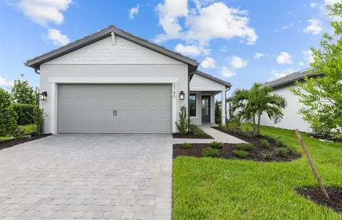 5745 Silverside Pine Ct, Lakewood Ranch, FL 34211