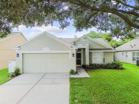 4212 Pine Isle Dr, Lutz, FL 33558