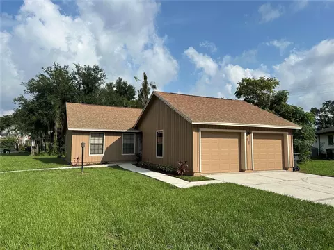 3895 Garnet Ct, Mulberry, FL 33860