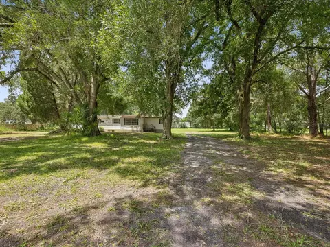 3611 Loury Dr, Wesley Chapel, FL 33543