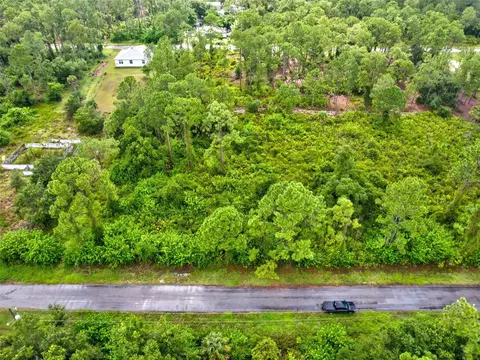 1613 8th Ave, Lehigh Acres, FL 33972
