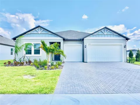 7054 E 113th Ct, Palmetto, FL 34221