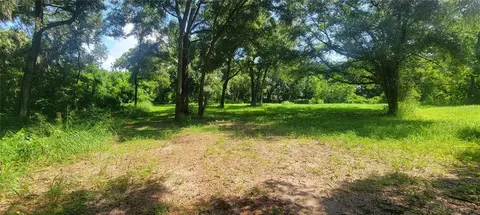 9906 Joe Ebert Rd, Seffner, FL 33584 photo 1