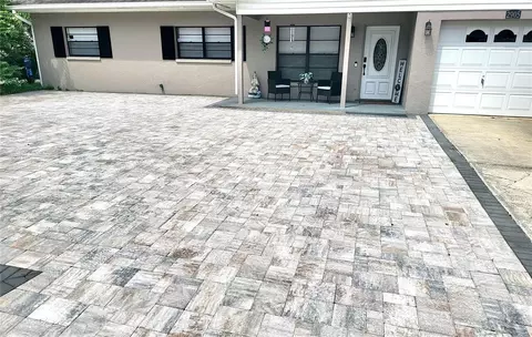 2905 W North St, Tampa, FL 33614