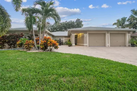 5019 Bridgeport Dr, Safety Harbor, FL 34695