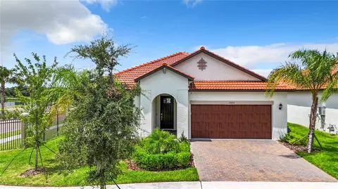 17253 Star Banks St, Wimauma, FL 33598