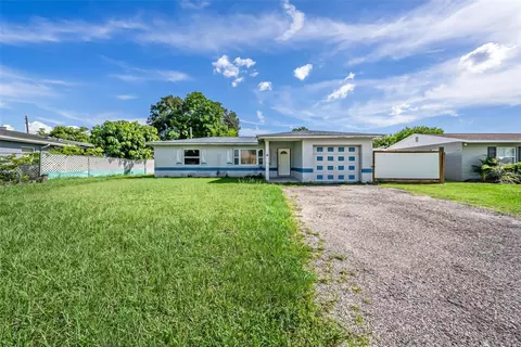 6230 45th Ave N, Kenneth City, FL 33709