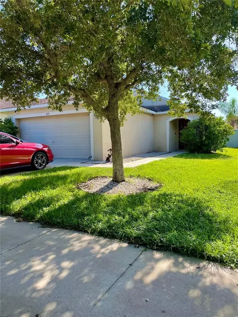 815 College Chase Dr, Ruskin, FL 33570
