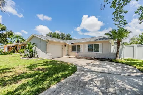 9471 Joel Dr, Seminole, FL 33777