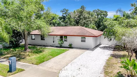 405 13th St NE, Ruskin, FL 33570
