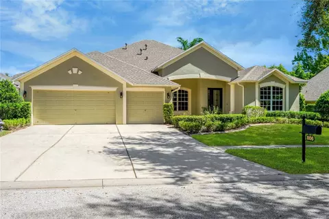 806 Red Ash Ct, Seffner, FL 33584