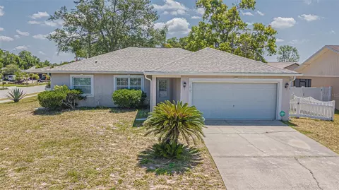 10101 Landmark Dr, Hudson, FL 34667