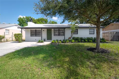 8401 Rose Ter, Seminole, FL 33777