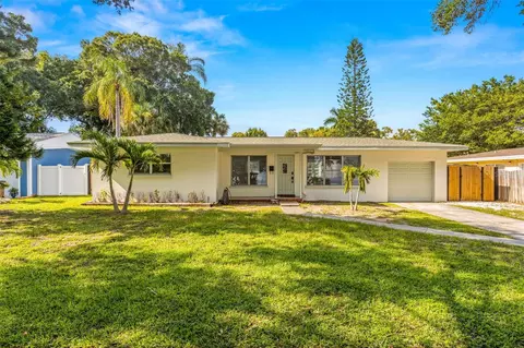 908 Ponce De Leon Blvd, Belleair, FL 33756