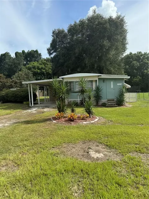 39310 Miramar Dr, Zephyrhills, FL 33540