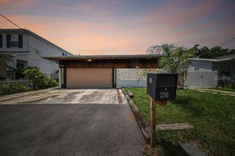 210 N Bradford Ave, Tampa, FL 33609