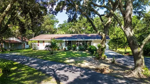 1109 Oxbow Rd, Wimauma, FL 33598