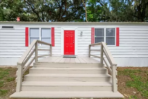 3008 Thornhill Rd, Winter Haven, FL 33880