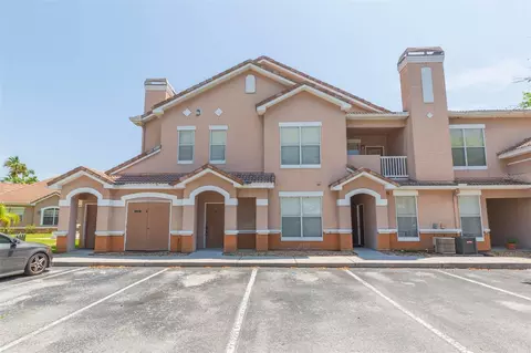 18023 Villa Creek Dr, Tampa, FL 33647