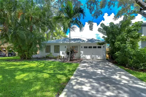 3203 W San Luis St, Tampa, FL 33629