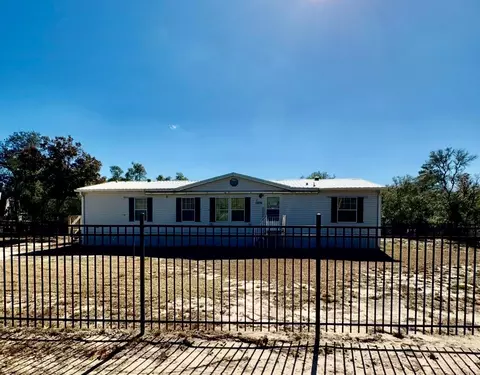 15594 NE 233rd Pl, Fort Mc Coy, FL 32134