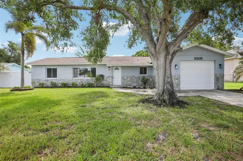 6305 Flamingo Dr, Apollo Beach, FL 33572