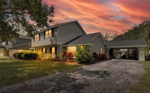 10110 Hampton Pl, Tampa, FL 33618
