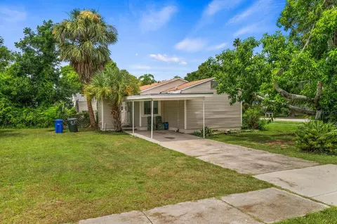 2272 Jeffcott St, Fort Myers, FL 33901