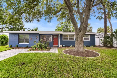 4720 W Wallace Ave, Tampa, FL 33611