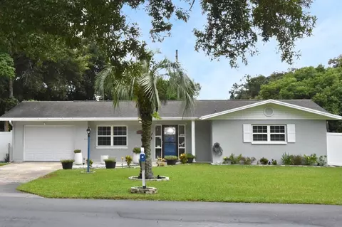 5239 Beltram Dr, Zephyrhills, FL 33542