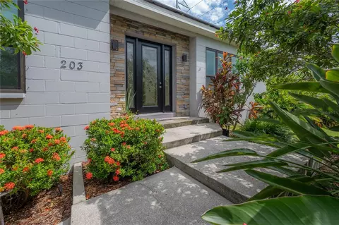 203 Dunkirk Rd, Oldsmar, FL 34677
