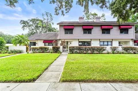 703 Oak Park Pl, Brandon, FL 33511