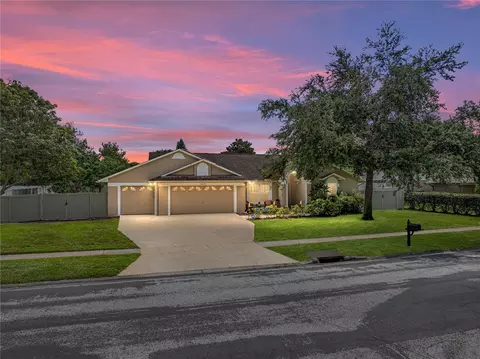 18705 Planners Way, Lutz, FL 33548