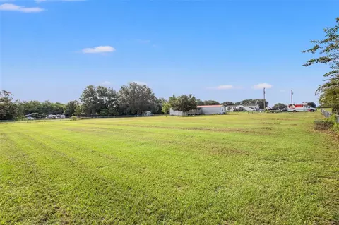 7930 Froggy Ln, Zephyrhills, FL 33540