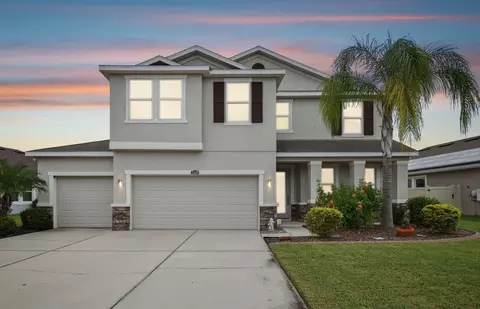 32310 Fenwick Ln, Wesley Chapel, FL 33543