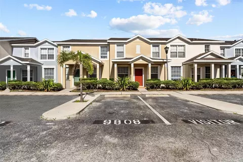 9808 Carlsdale Dr, Riverview, FL 33578