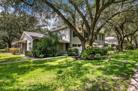 6326 Treetop Cir, Temple Terrace, FL 33617