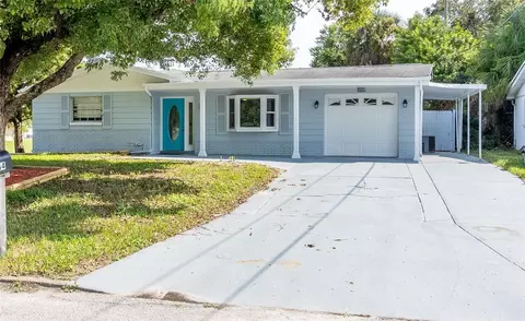 4344 Oak Bluff Ave, Holiday, FL 34691