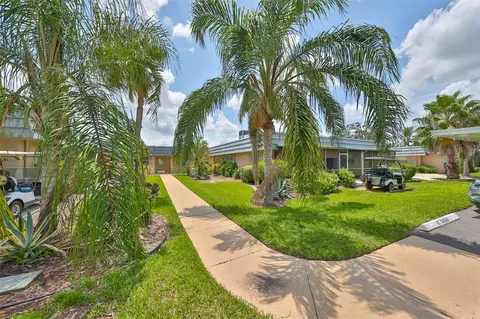 1802 Bedford Ter #179, Sun City Center, FL 33573