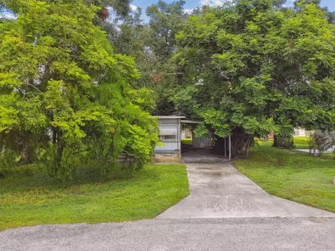 5149 Ava Ct, Zephyrhills, FL 33542