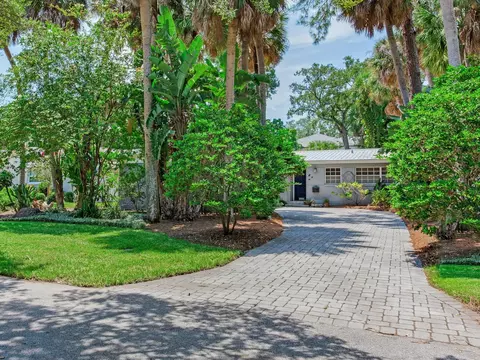 403 S Barbara Ln, Tampa, FL 33609