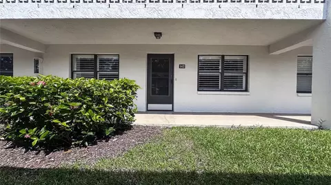 5085 1st St NE #142, Saint Petersburg, FL 33703