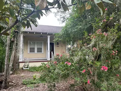 604 E Lambright St, Tampa, FL 33604