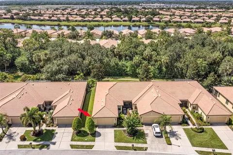 410 Seneca Falls Dr, Apollo Beach, FL 33572